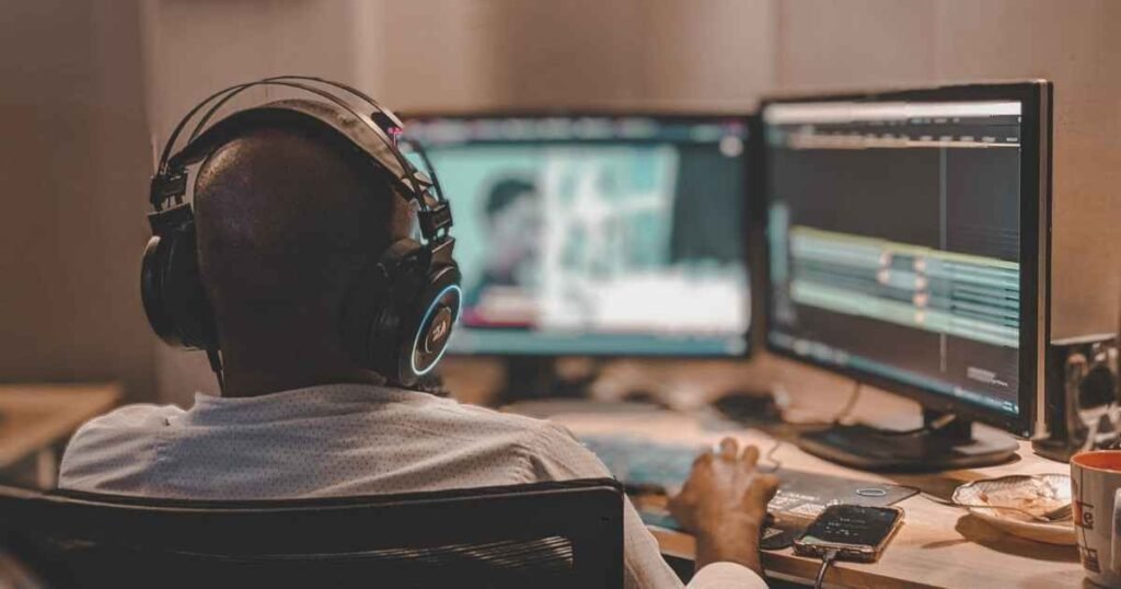 AI that adds sound effects to video​